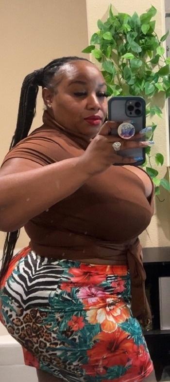 Leona, 32  female escort, Charlottesville
