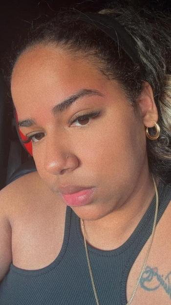 Emma, 23  female escort, Charlottesville