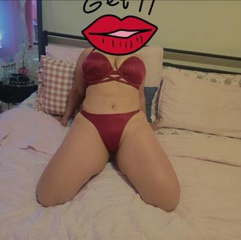 amelia, 35  female escort, Charlottesville